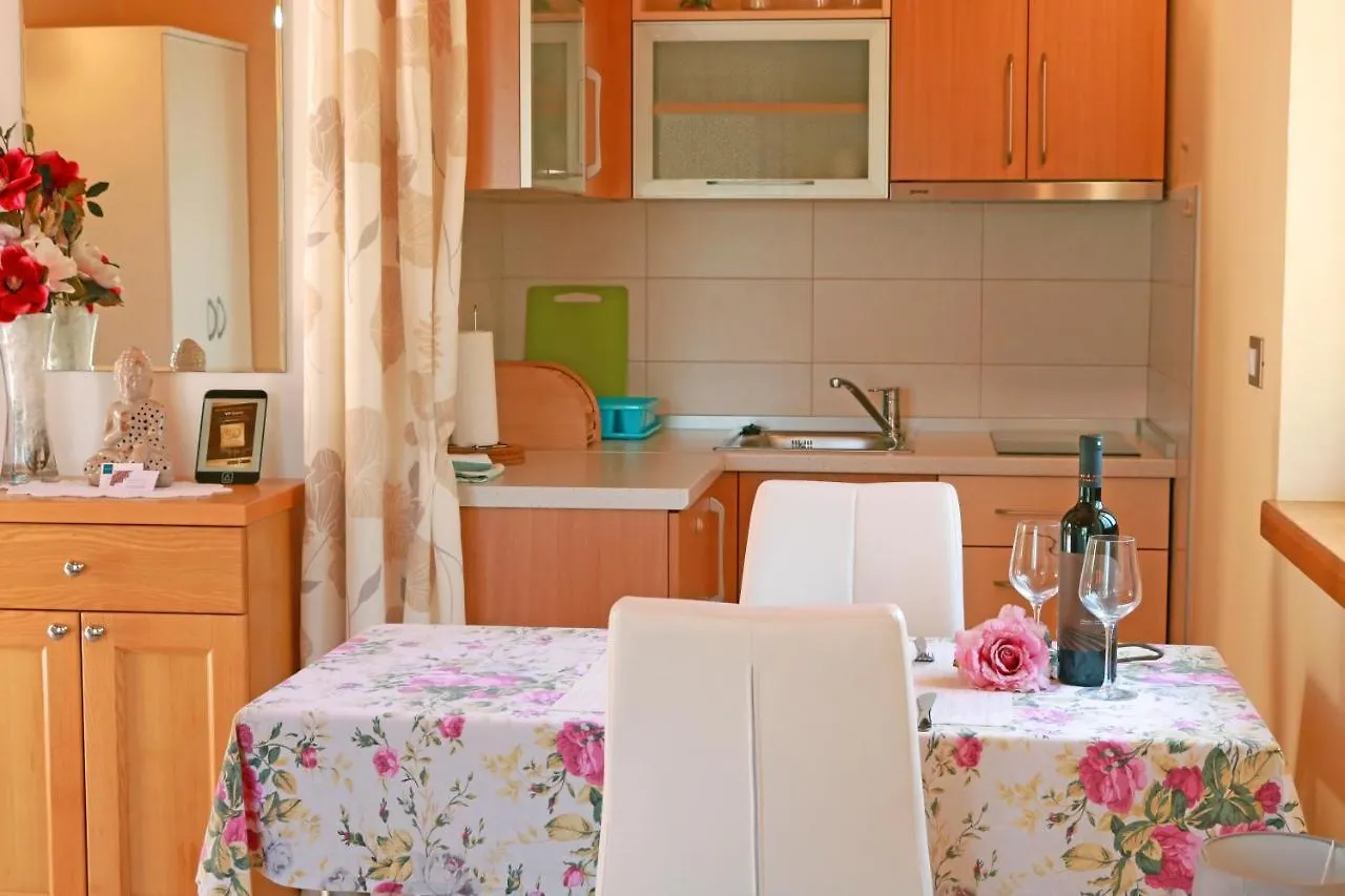Studio Apartment Volta Crveni Vrh 0*,  Horvátország